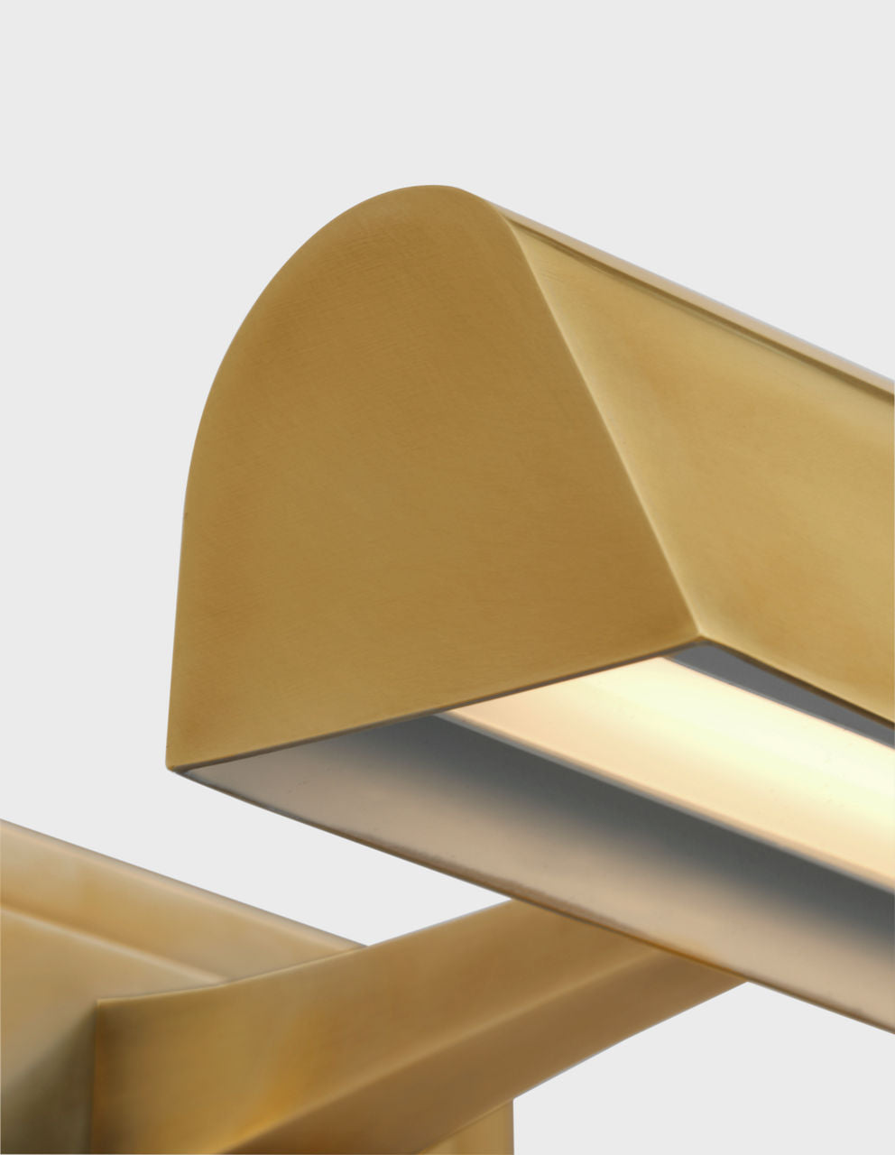 Edric 8" Picture Light | Hand-Rubbed Antique Brass