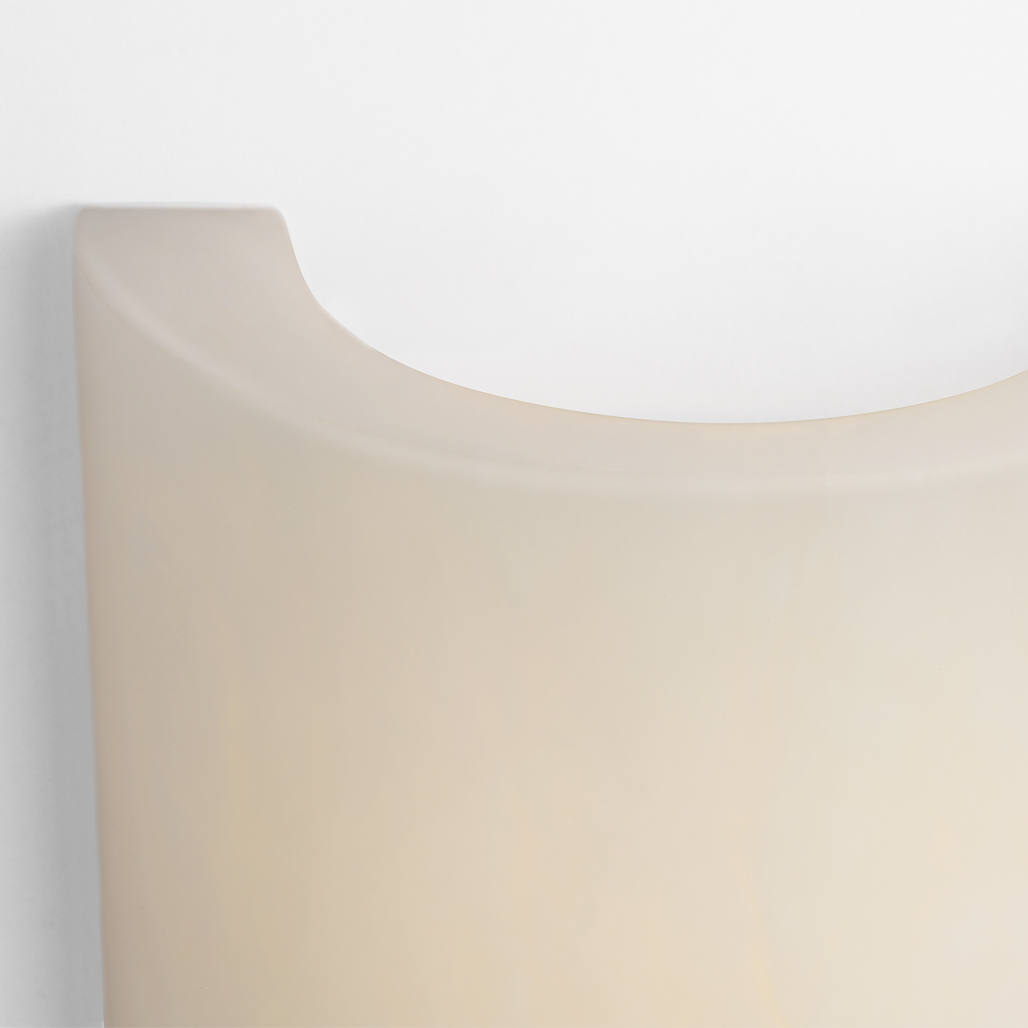 Pascal 21" Sconce | Hand-Rubbed Antique Brass | Alabaster