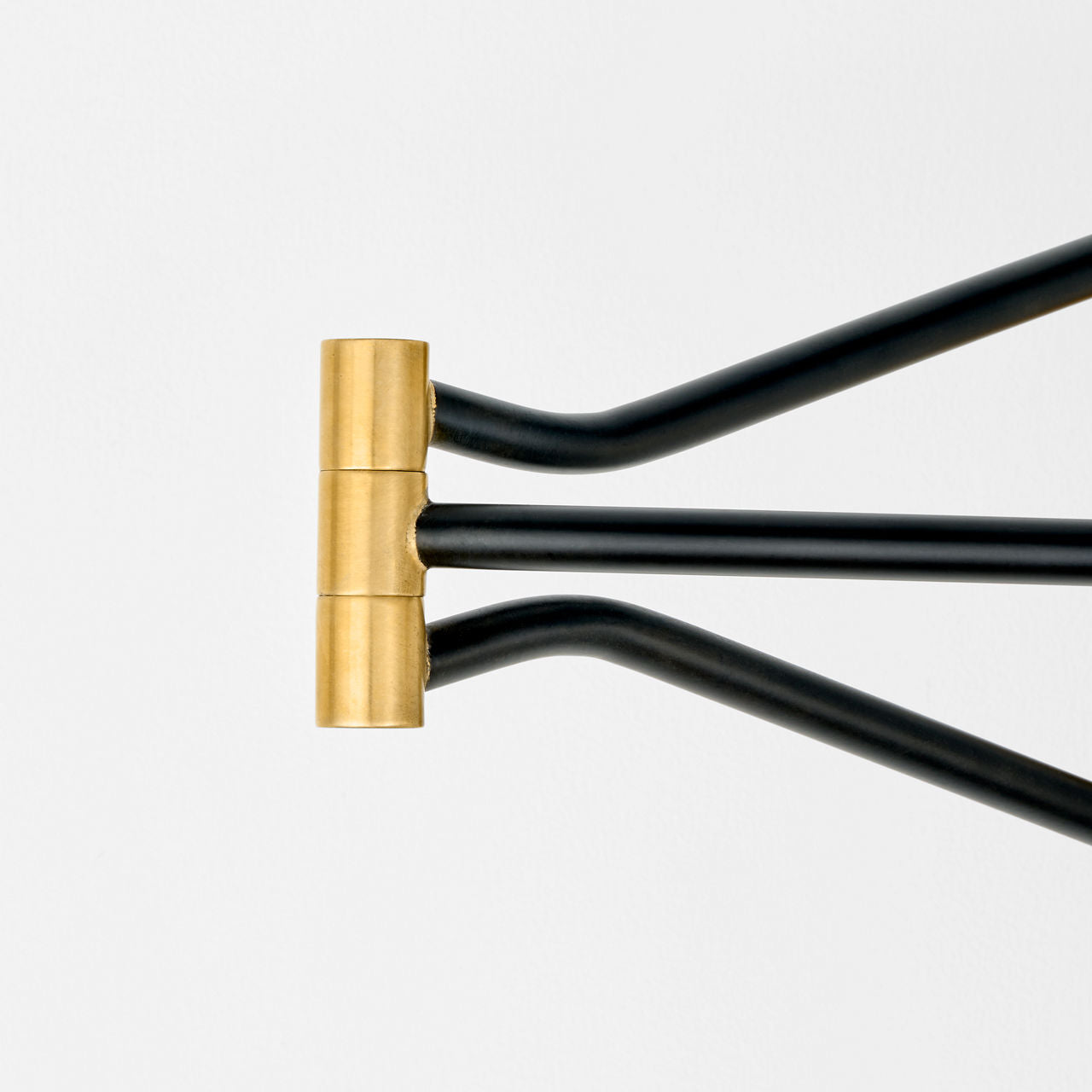 Keil Swing Arm Wall Light | Hand-Rubbed Antique Brass and Black | Linen Shade