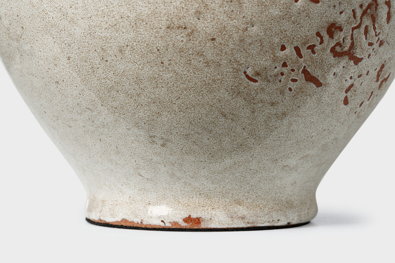 Gaios 13" Cordless Accent Lamp | Pharaoh White | Linen Shade
