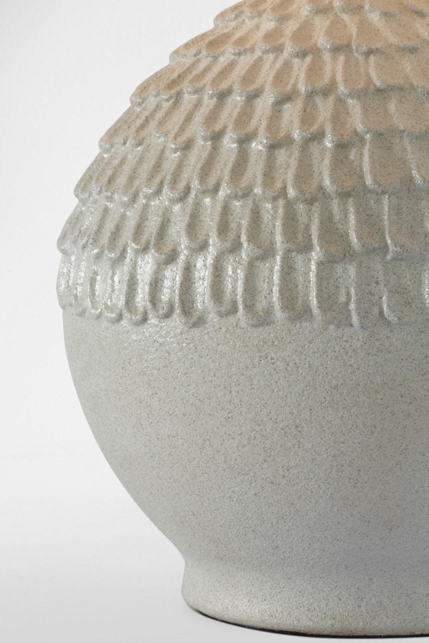 Morava 17" Hand Carved Table Lamp | Volcanic White | Linen Shade