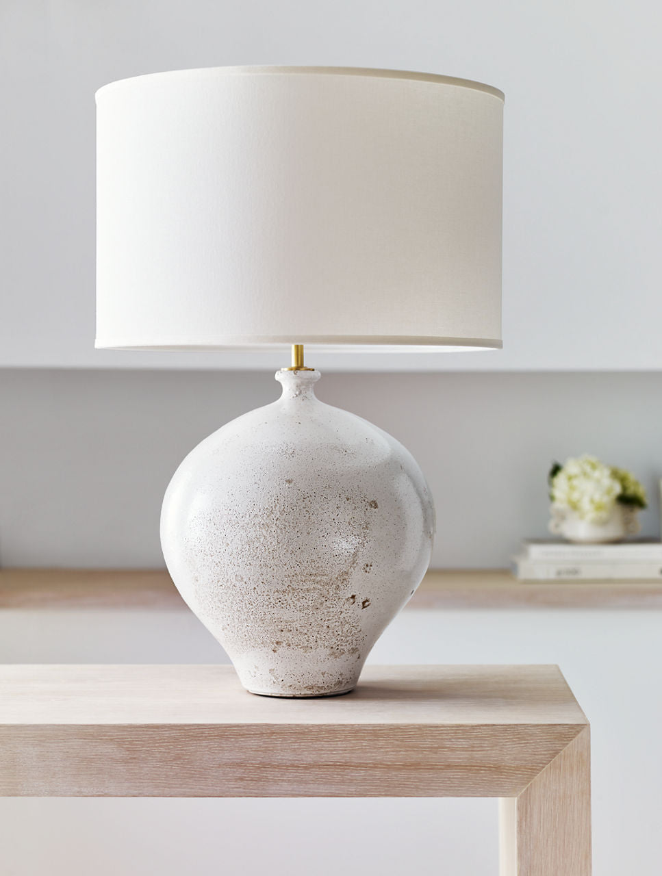 Gaios Table Lamp | Pharaoh White | Linen Shade