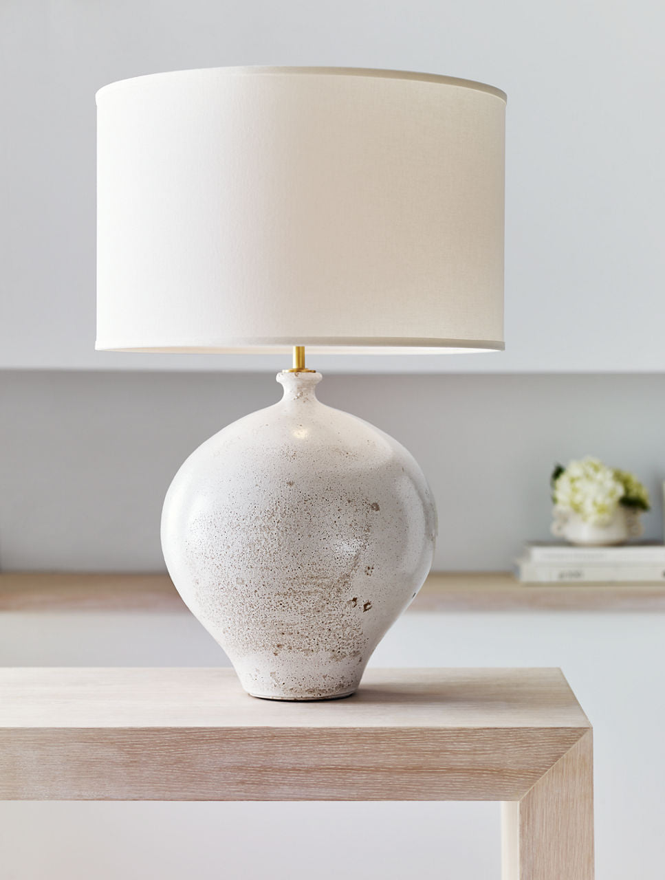 Gaios Table Lamp | Pharaoh White | Linen Shade