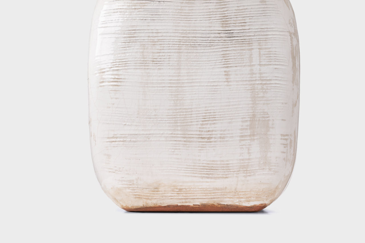 Pemba Medium Combed Table Lamp | Glossy White Crackle | Linen Shade