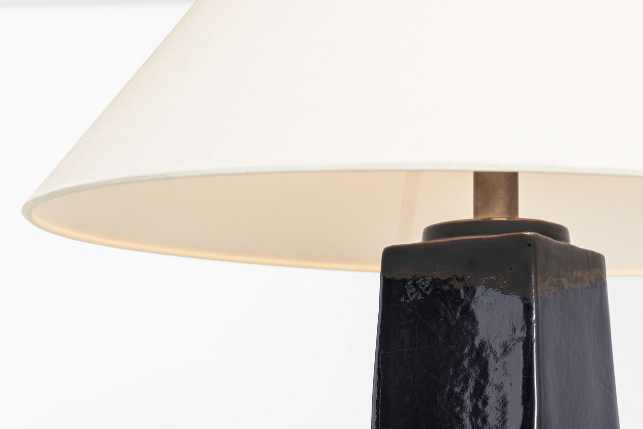 Cabazon 30" Table Lamp | Raven Black | Linen Shade