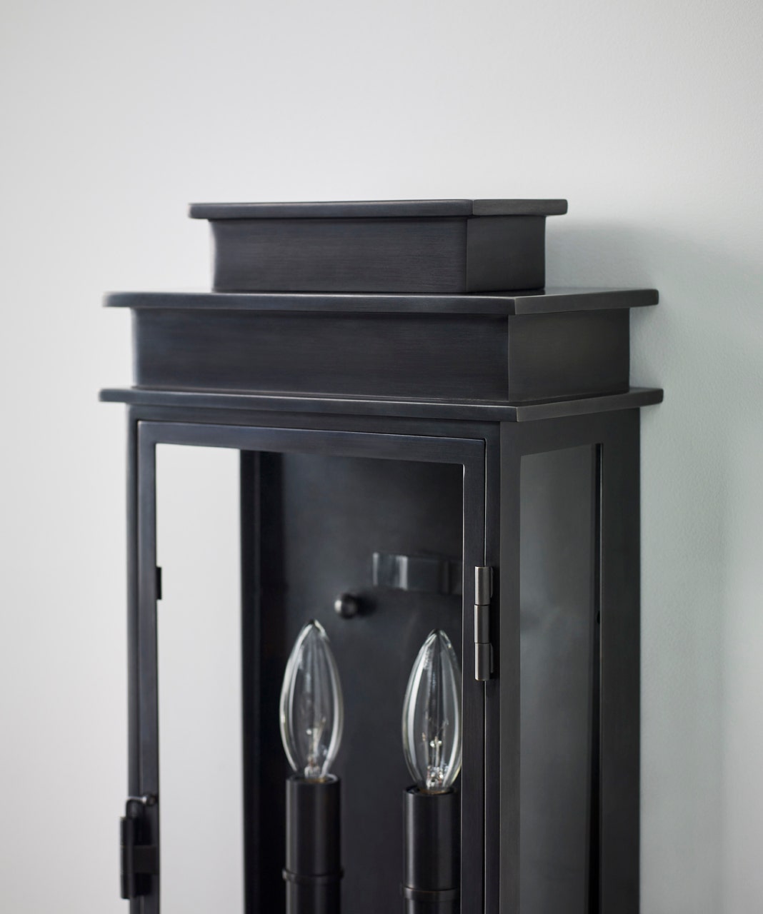 Linear Lantern Tall | Bronze