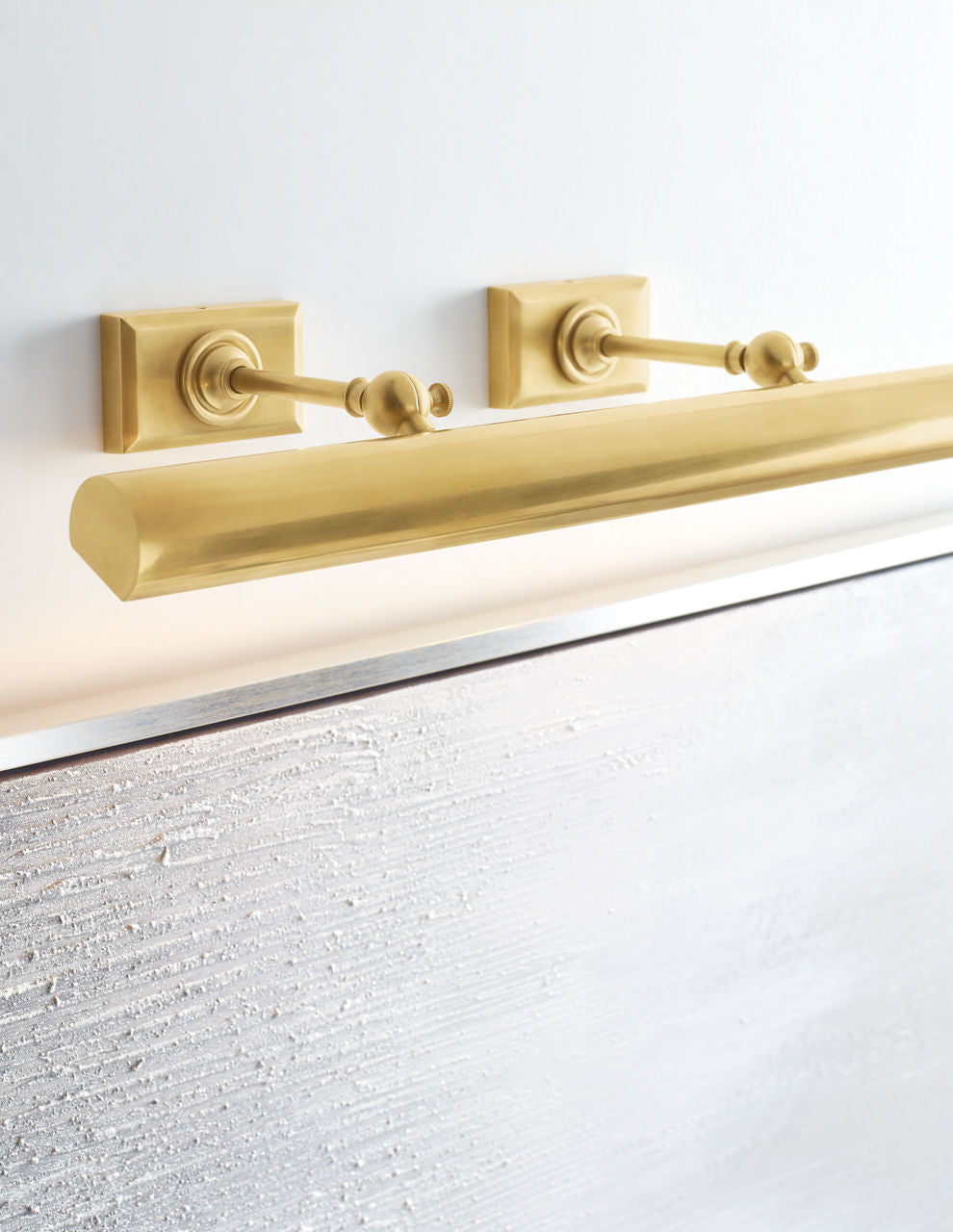 24" Cabinet Maker's Picture Light | Hand-Rubbed Antique Brass