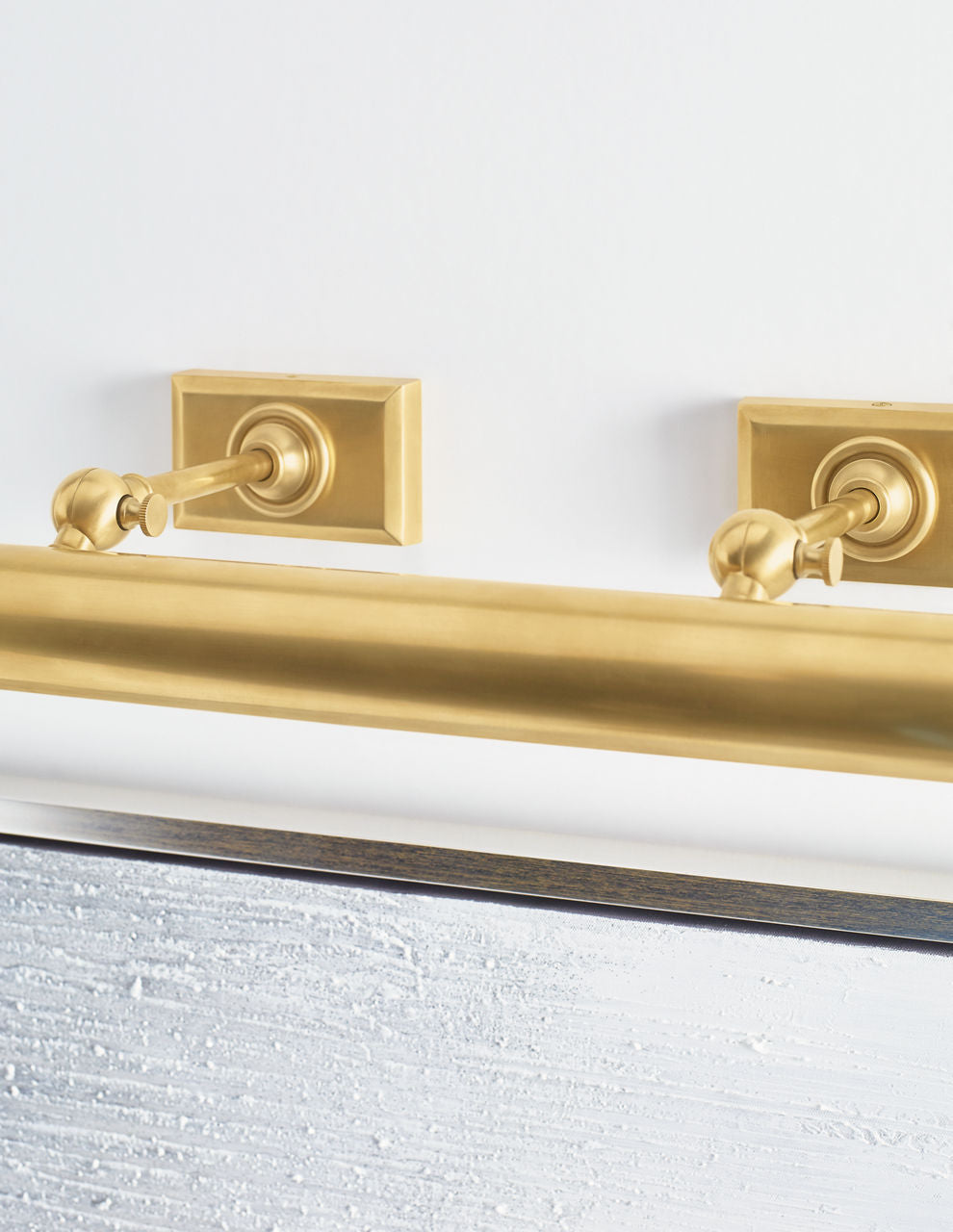 24" Cabinet Maker's Picture Light | Hand-Rubbed Antique Brass