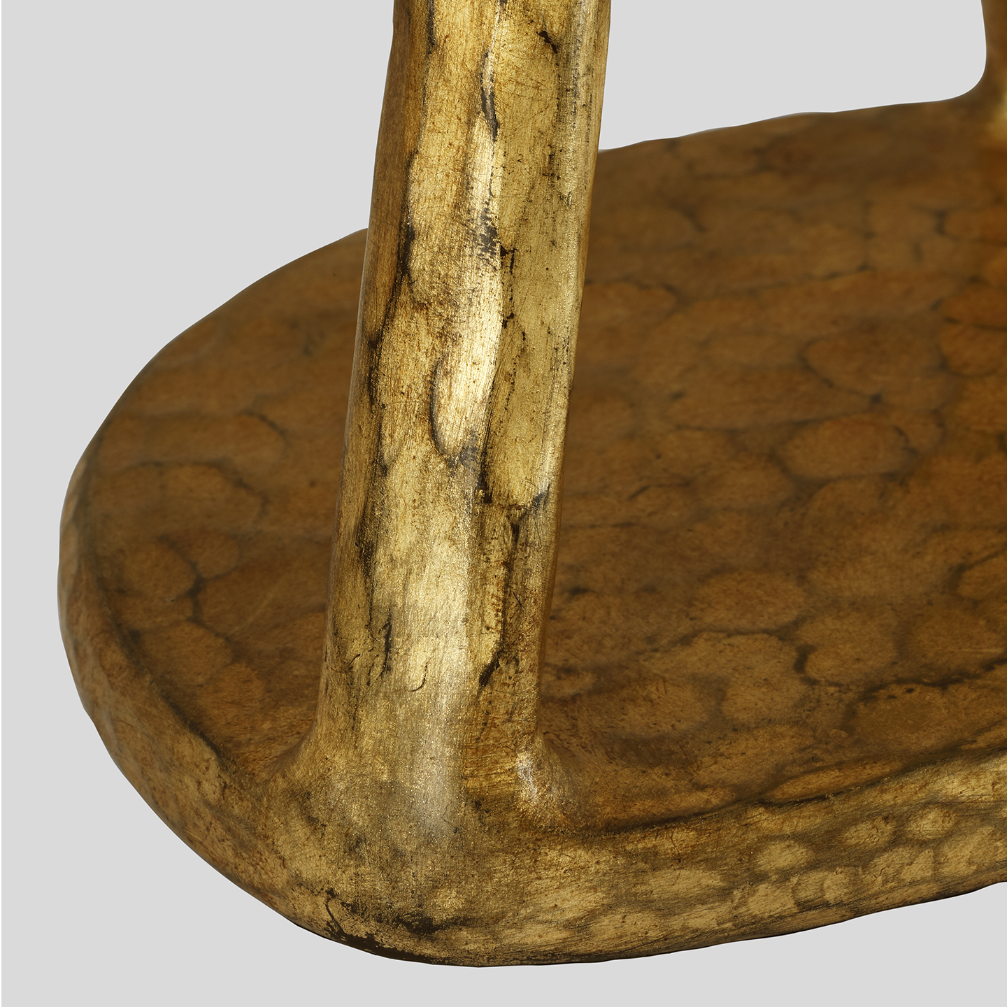 Cesta 28" Sculpted Table Lamp | Gilded Iron | Linen Shade