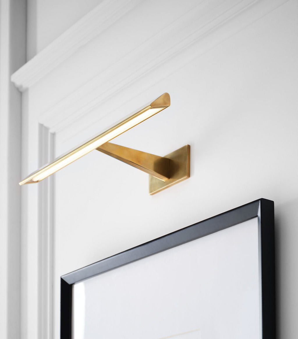 Petrel 18" Picture Light | Hand-Rubbed Antique Brass