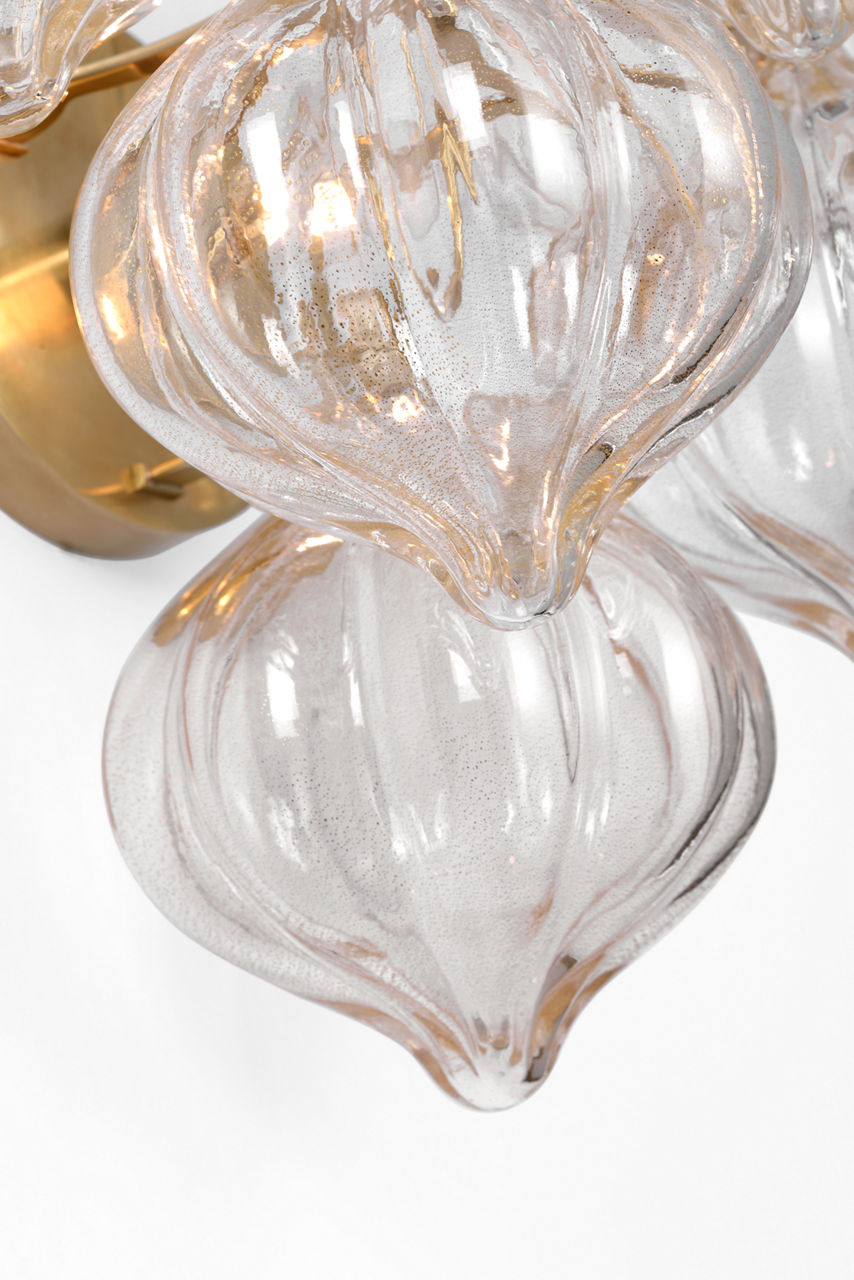 Caselli 15" Sconce | Hand-Rubbed Antique Brass | Gold Fleck Glass