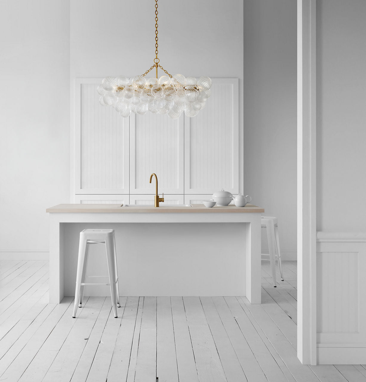 Talia Medium Linear Chandelier | Gild | Clear Swirled Glass