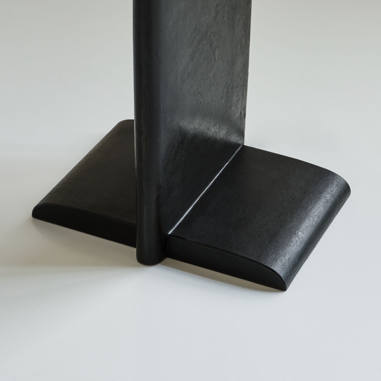Lotura 72" Intersecting Floor Lamp | Museum Black