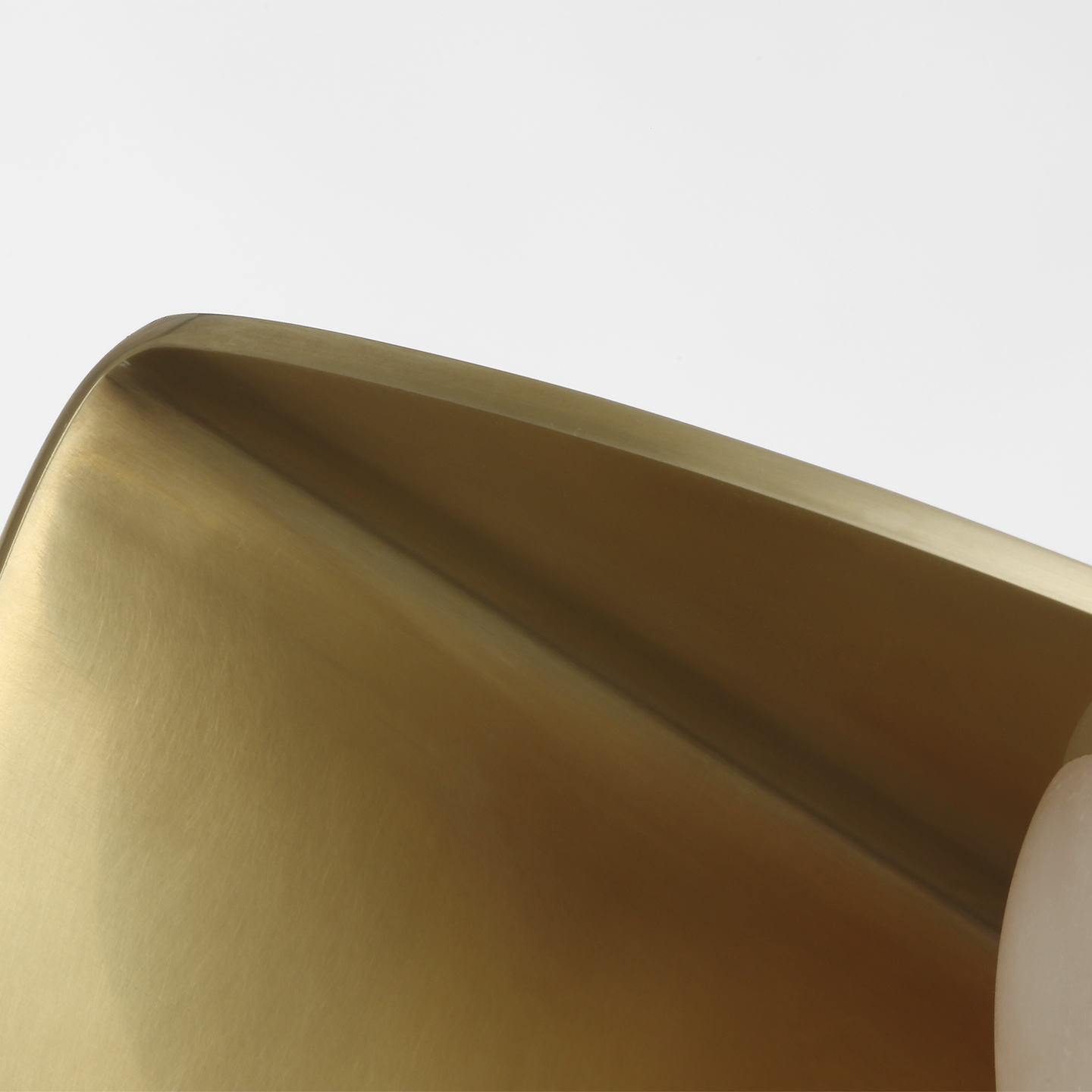 Fosse 9" Invertable Oval Sconce | Antique-Burnished Brass | Alabaster