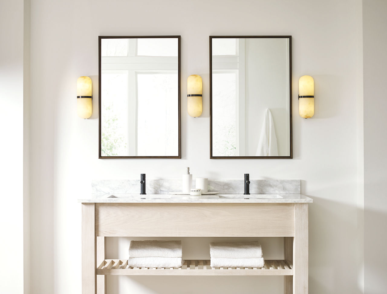 Melange Pill Form Sconce | Bronze | Alabaster