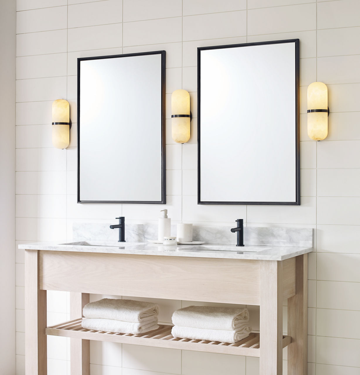 Melange Pill Form Sconce | Bronze | Alabaster