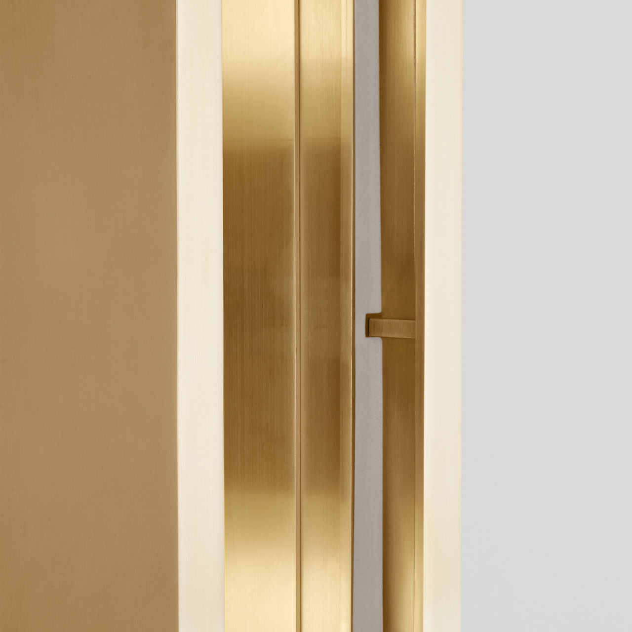 Melange Elongated Sconce | Antique-Burnished Brass | Alabaster