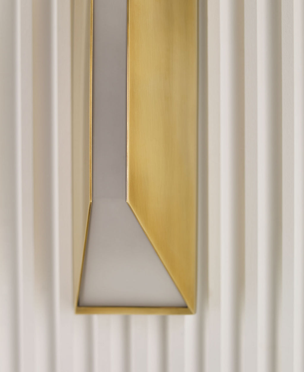 Stretto 16" Sconce | Antique-Burnished Brass | Frosted Glass