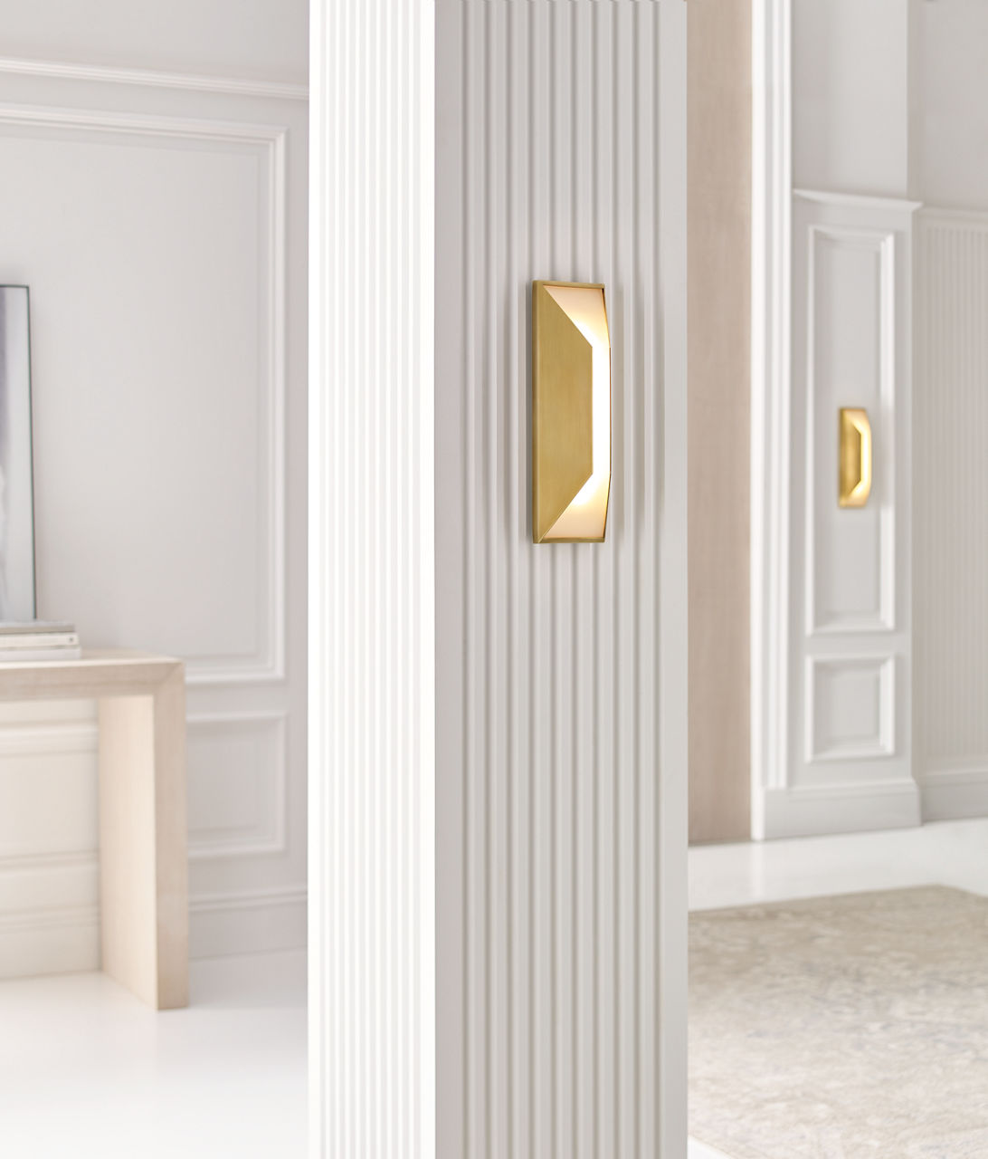 Stretto 16" Sconce | Antique-Burnished Brass | Frosted Glass