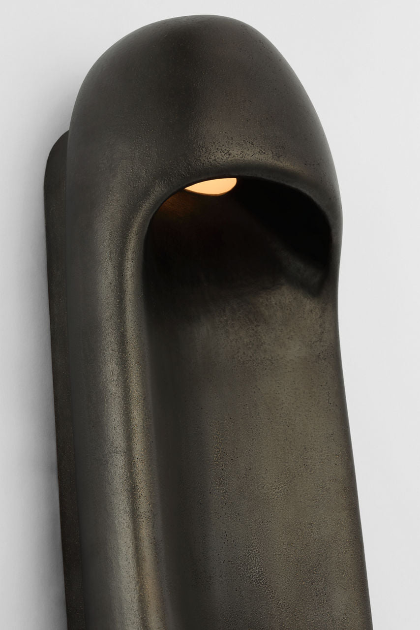 Esculpa 18" Elongated Wall Light | Museum Bronze