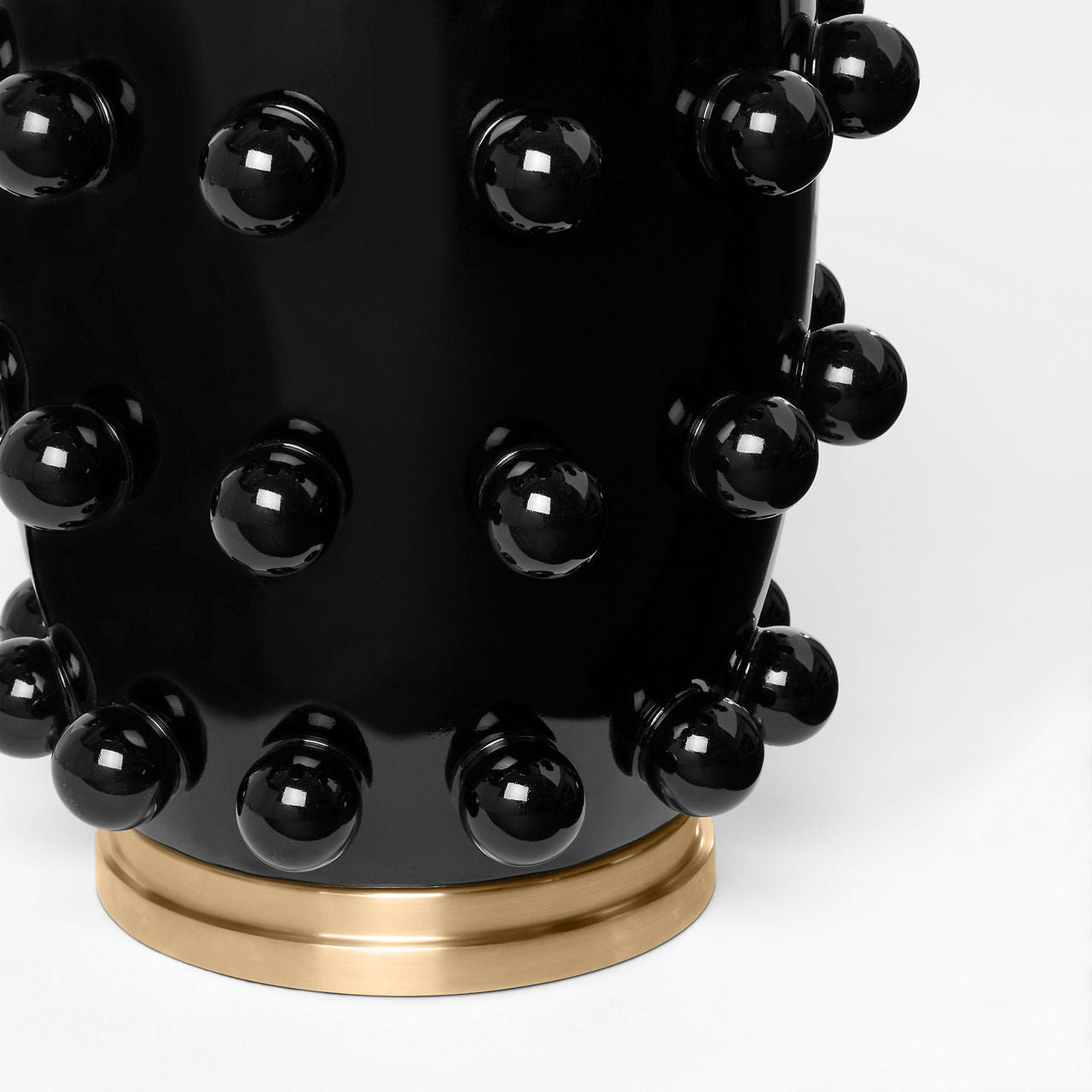 Linden Medium Lamp | Black | Linen Shade