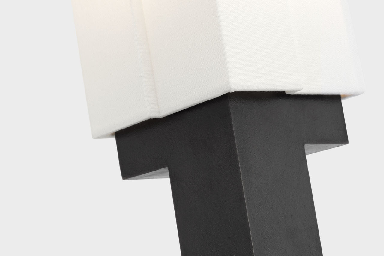 Nucleo 27" Table Lamp | Museum Black | Linen Shade
