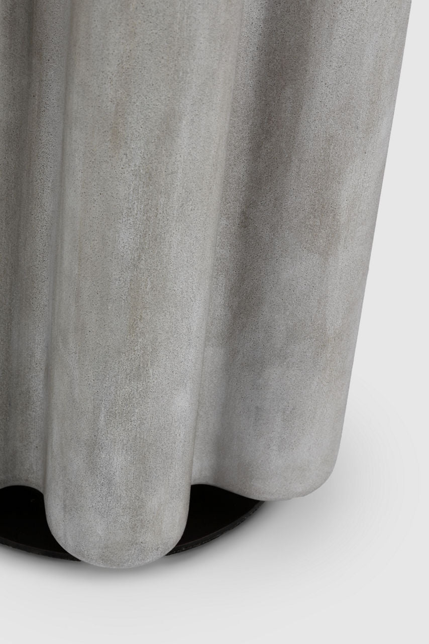 Vellig Medium Table Lamp | Oyster Stained Concrete | Linen Shade