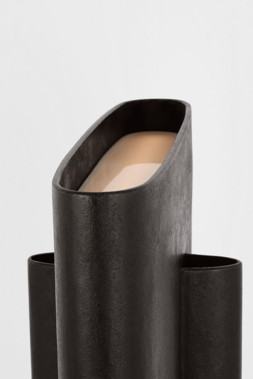 Lotura 17" Intersecting Table Lamp | Museum Black