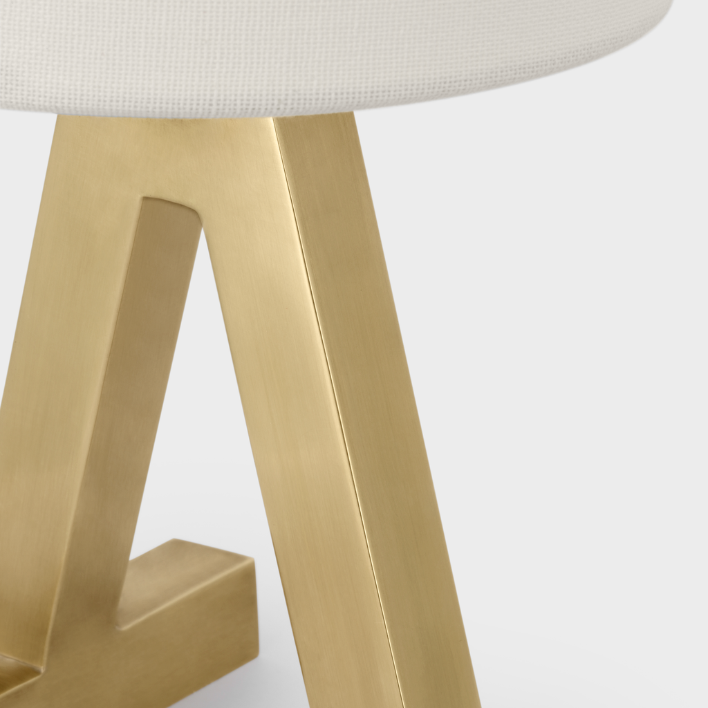 Hedger 11" Accent Lamp | Natural Brass | Linen Shade