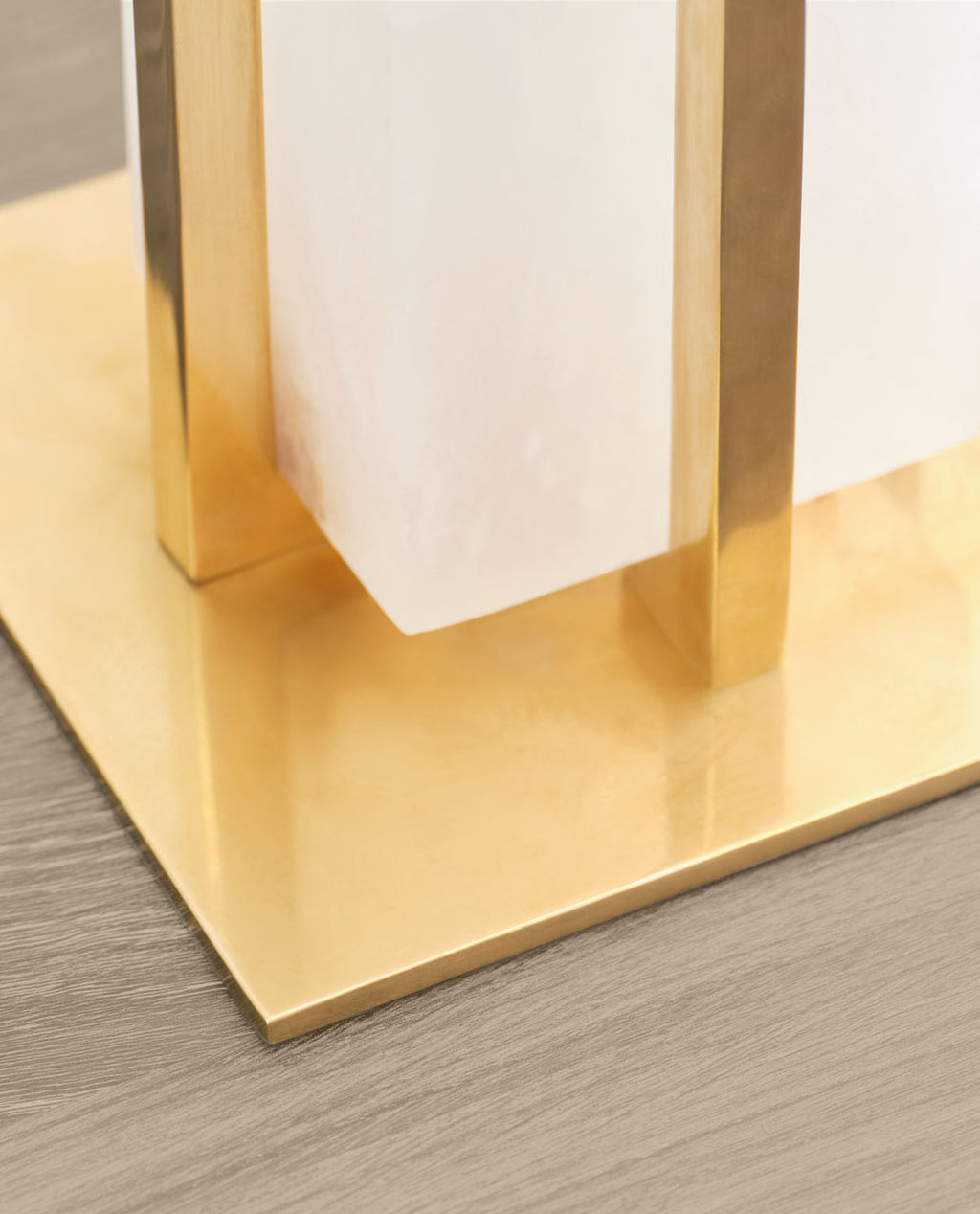Gironde Large Table Lamp | Alabaster and Hand-Rubbed Antique Brass | Linen Shade