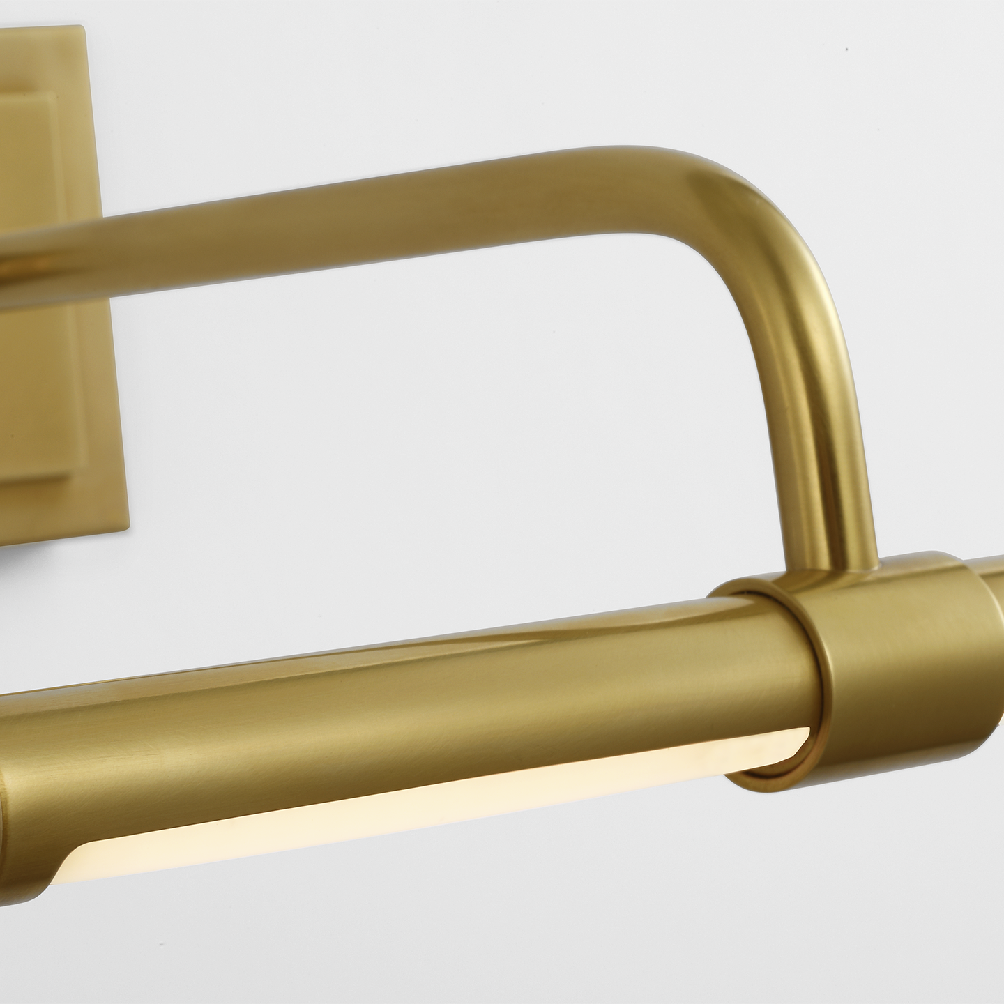 Kidd 9" Hardwired Picture Light | Hand-Rubbed Antique Brass