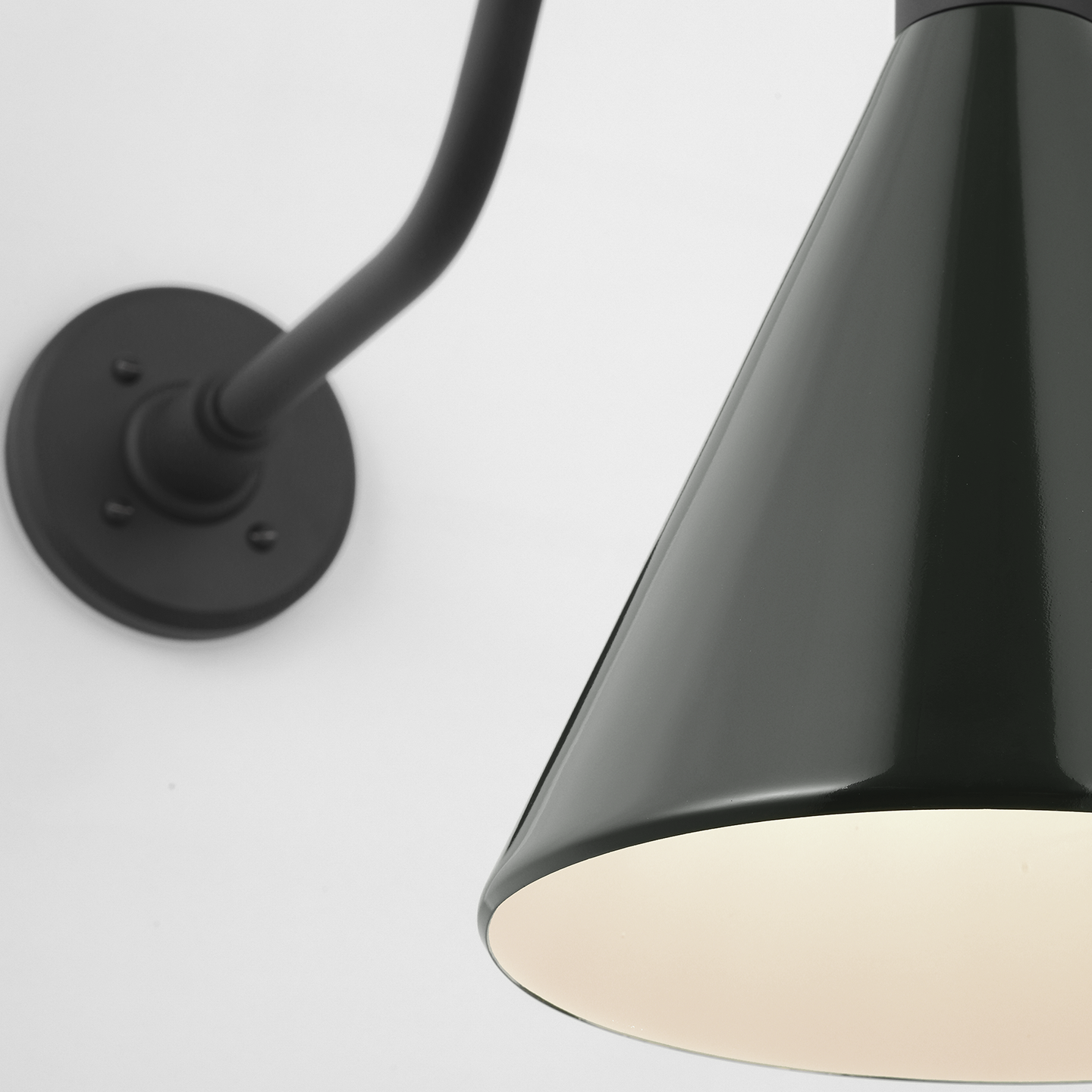 Academy 23" Flynn Barn Light | Matte Black | 9 | 9" Green Conical Savannah Shade