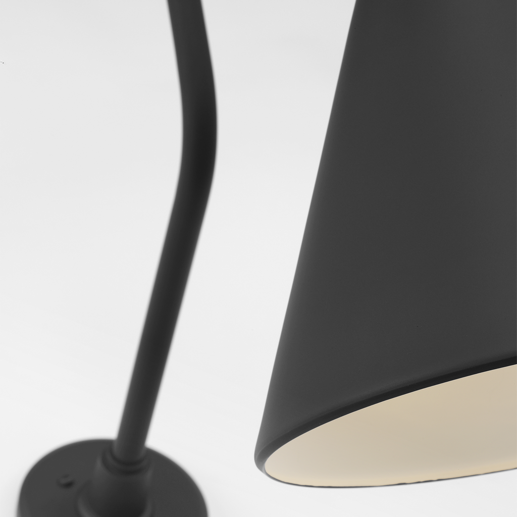 Academy 26" Angled Flynn Barn Light | Matte Black | 9 | 9" Matte Black Conical Savannah Shade