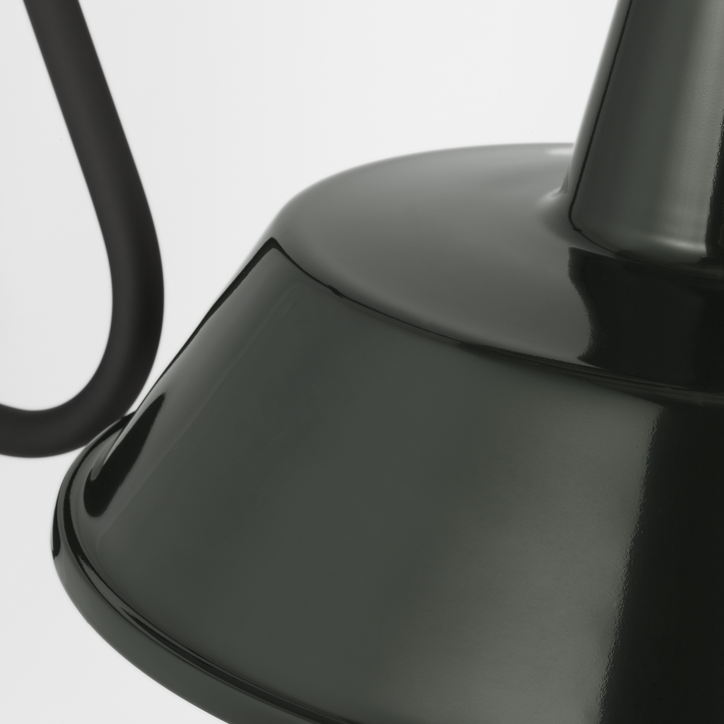 Academy 15" Larrabee Barn Light | Matte Black | 16 | 16" Green Bowers Shade