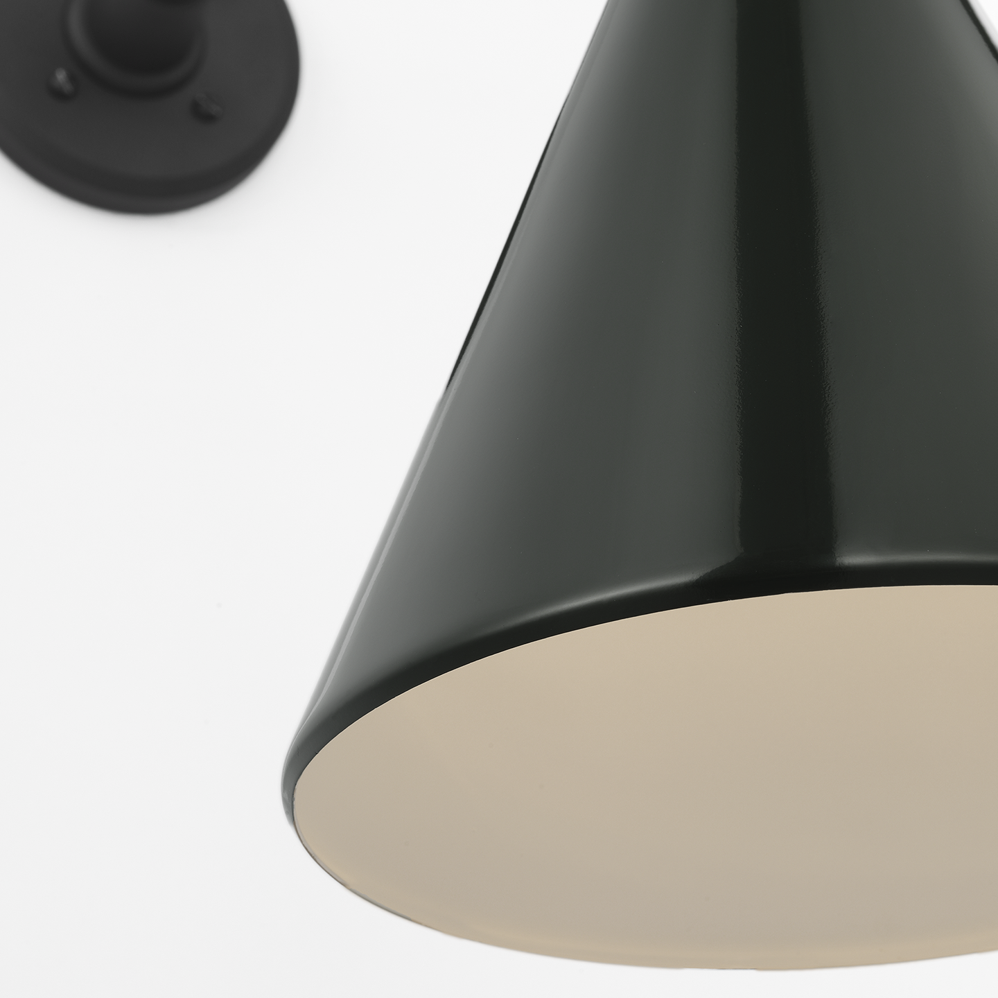 Academy 20" Rex Barn Light | Matte Black | 9 | 9" Green Conical Savannah Shade