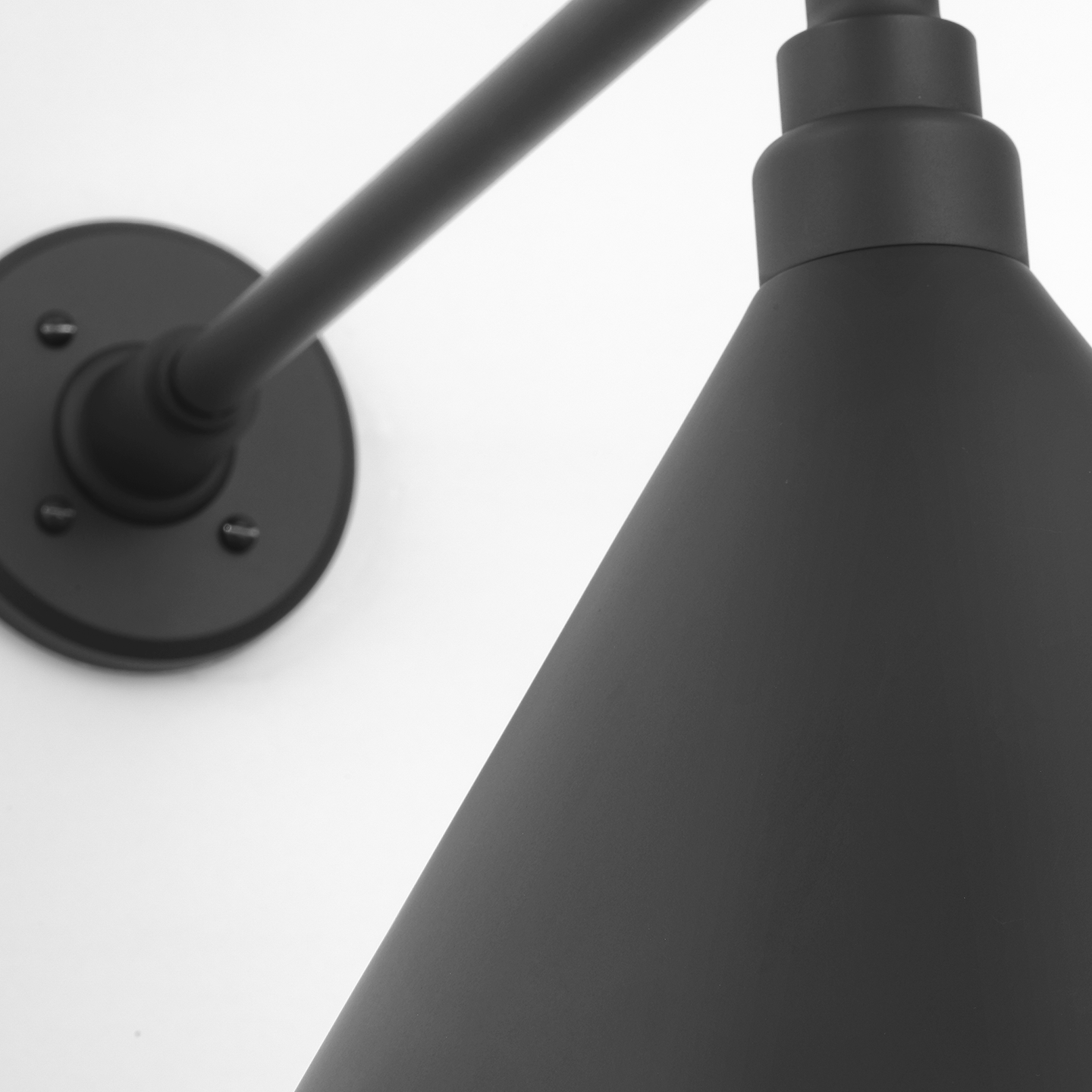 Academy 17.5" Mack Barn Light | Matte Black | 12.5 | 12.5" Matte Black Conical Savannah Shade