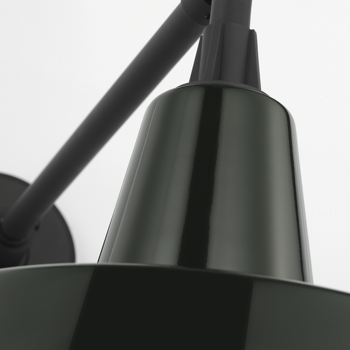 Academy 17.5" Anchored Mack Barn Light | Matte Black | 16 | 16" Green Bowers Shade