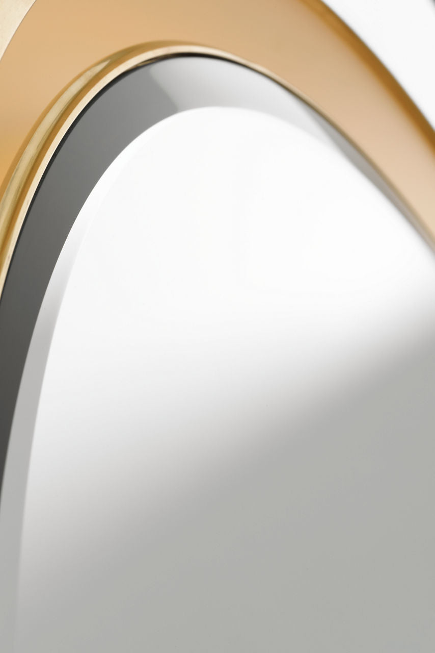 Tricia 30" Illuminated Round Mirror | Hand-Rubbed Antique Brass