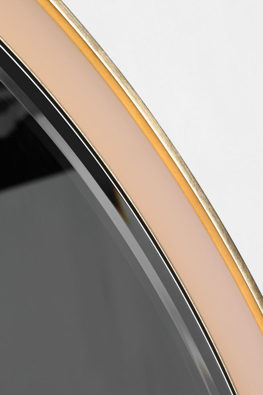 Tricia 30" Illuminated Round Mirror | Modern Iron and Gild