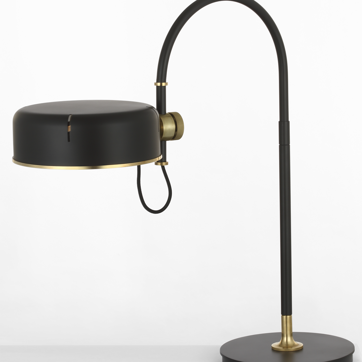 Oso 25" Arc Table Lamp | Modern Iron and Hand-Rubbed Antique Brass | Modern Iron Shade