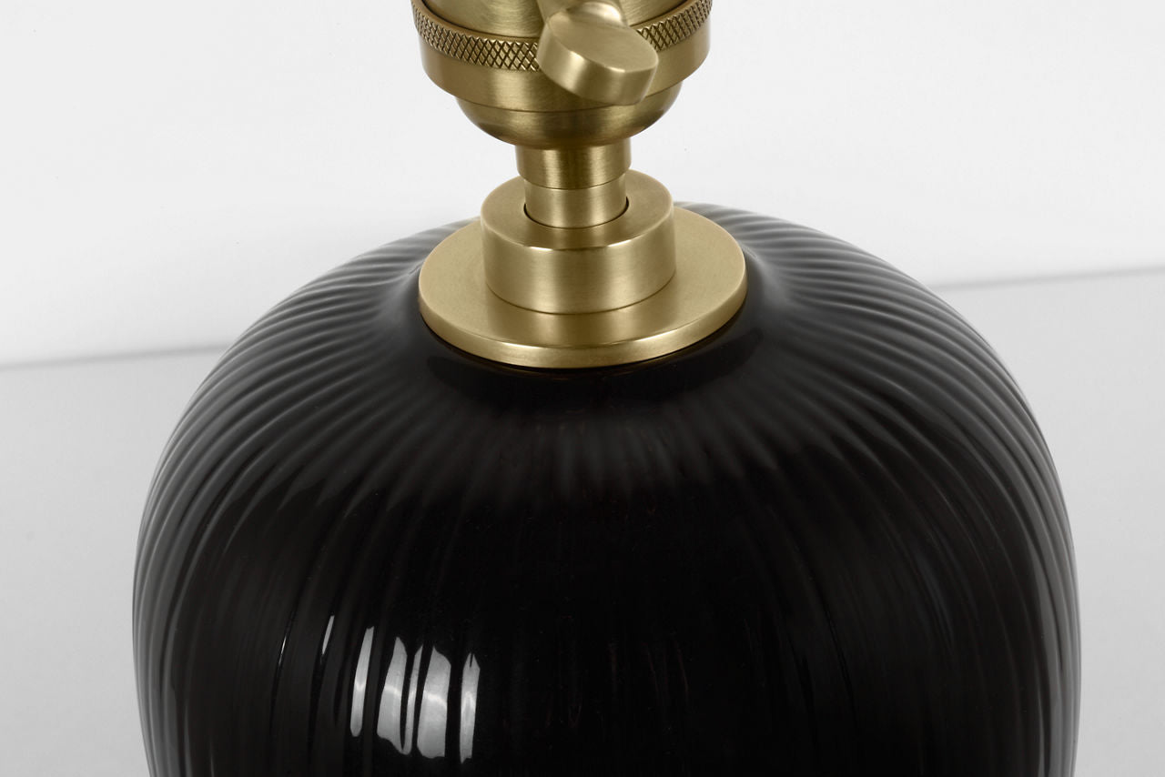 Opera 16" Table Lamp | Raven Black | Linen Shade