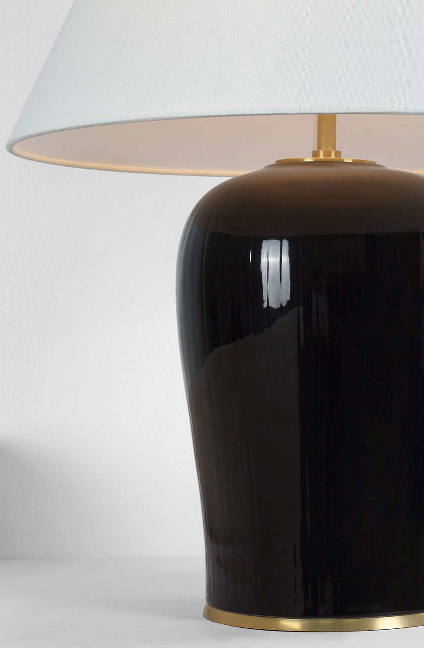 Opera 30" Table Lamp | Raven Black | Linen Shade