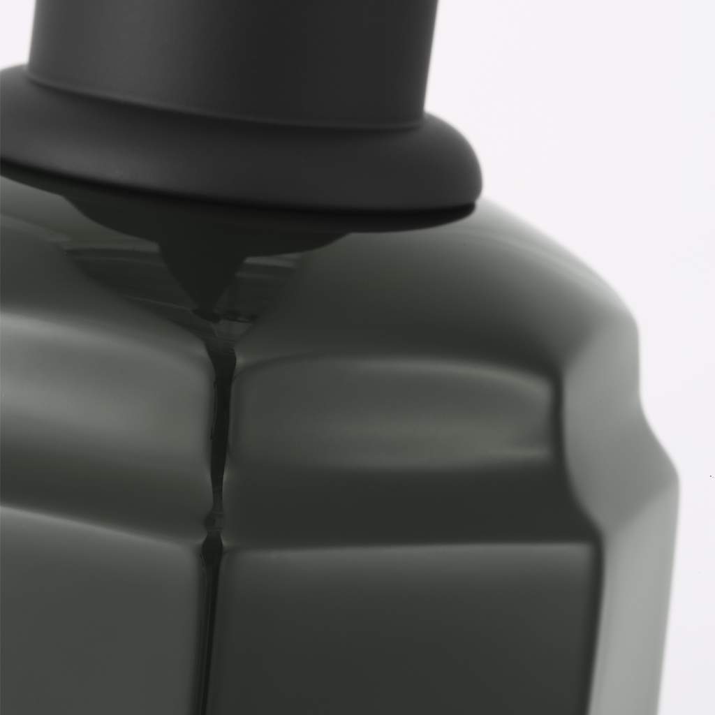 Academy Pendant | Matte Black | 7.5" Green Savannah Shade