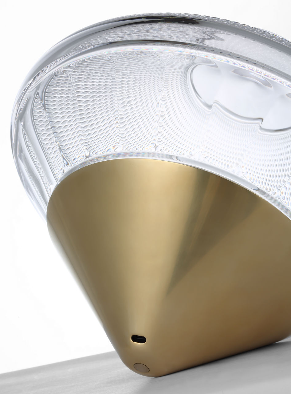 Copper Coast 12" Rechargeable Accent Light | Natural Brass | Clear Crystal