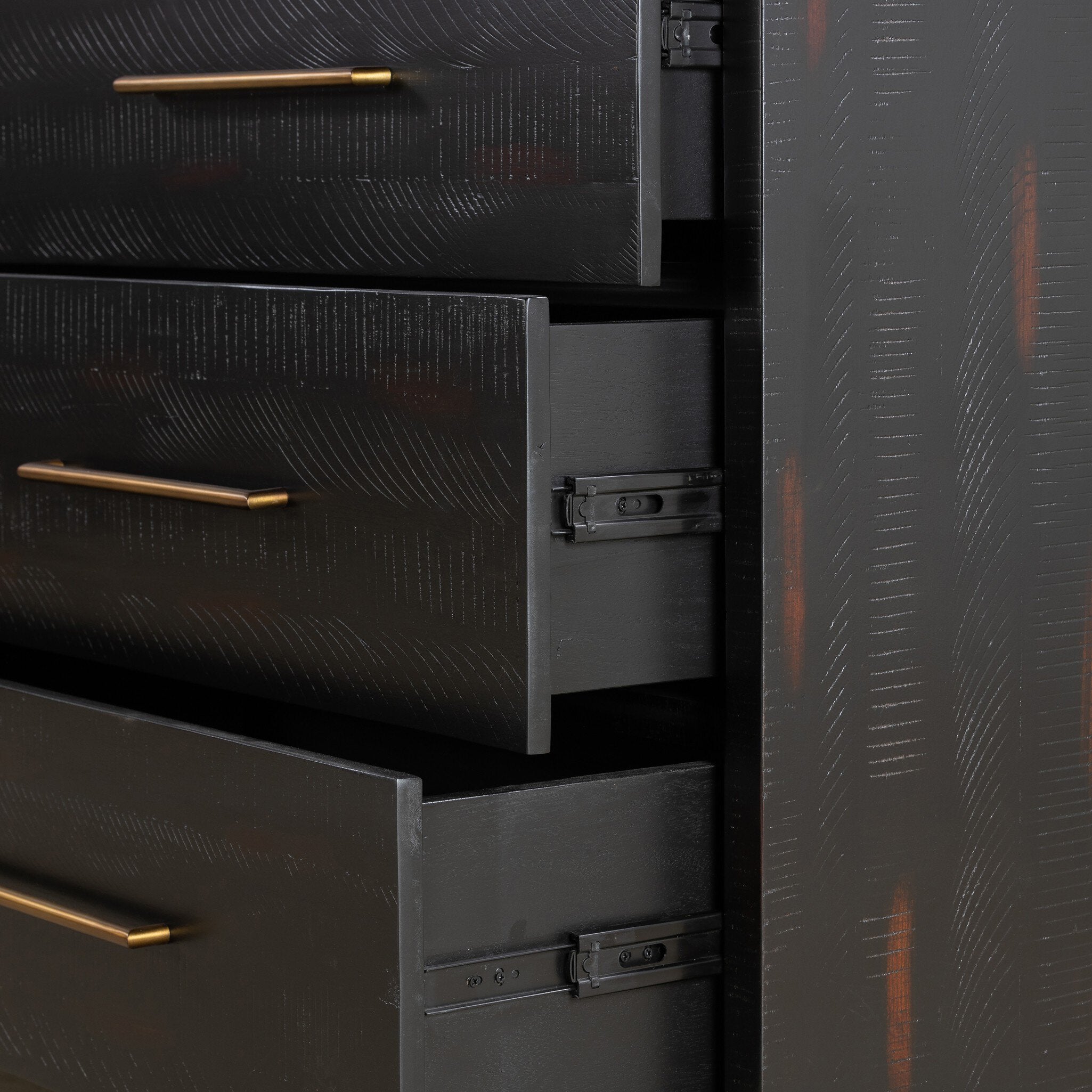 Suki 9 Drawer Dresser - Burnished Black