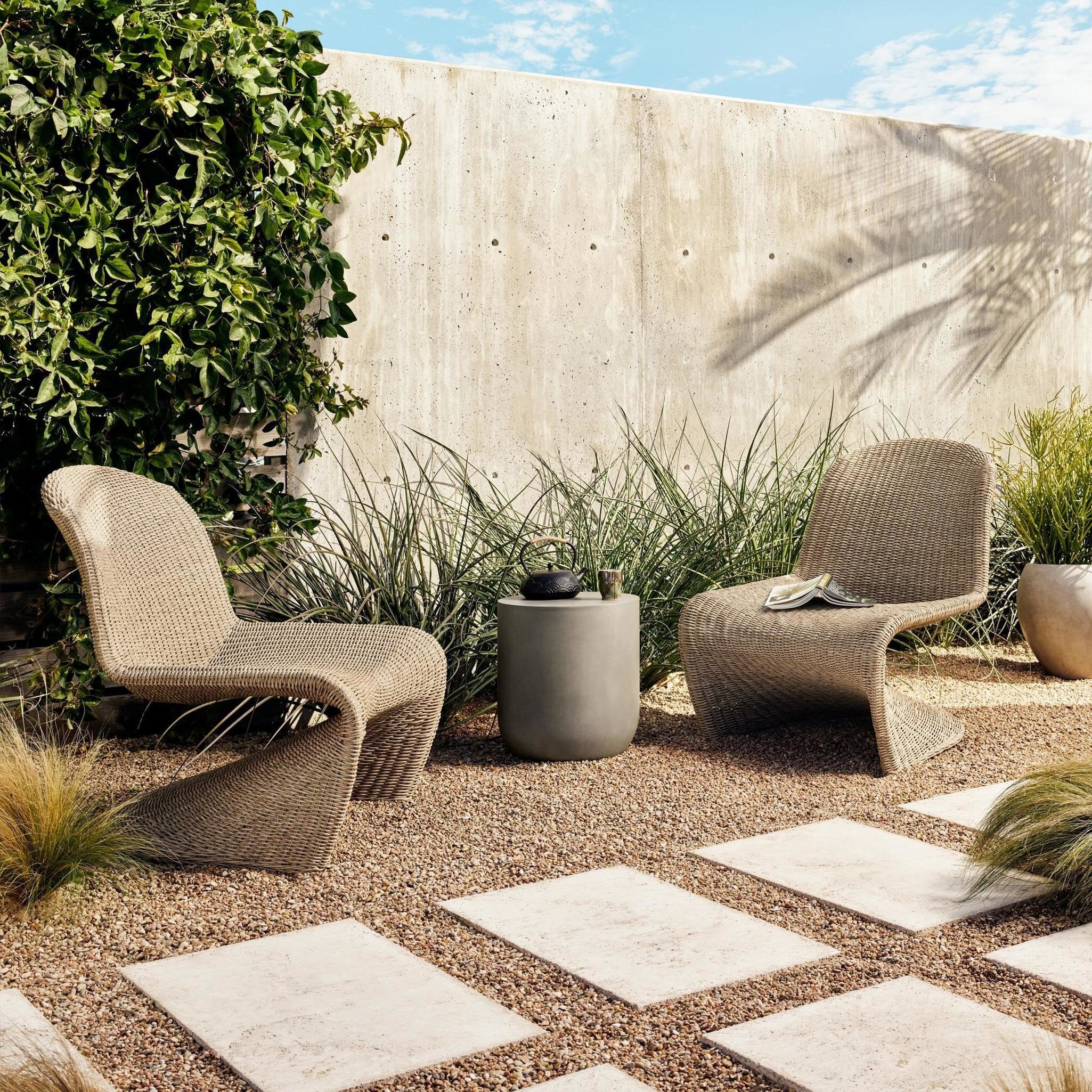Ivan Round End Table - Grey Concrete