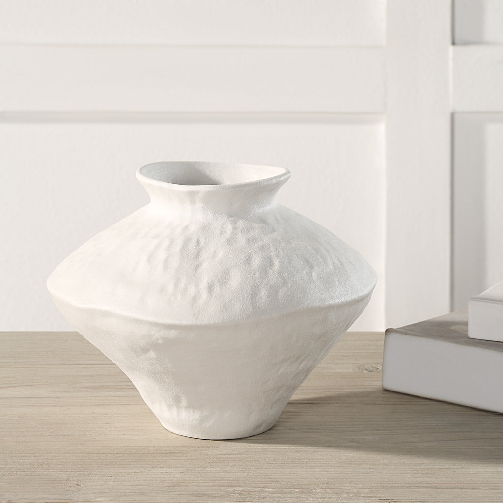 Mills Vase | White