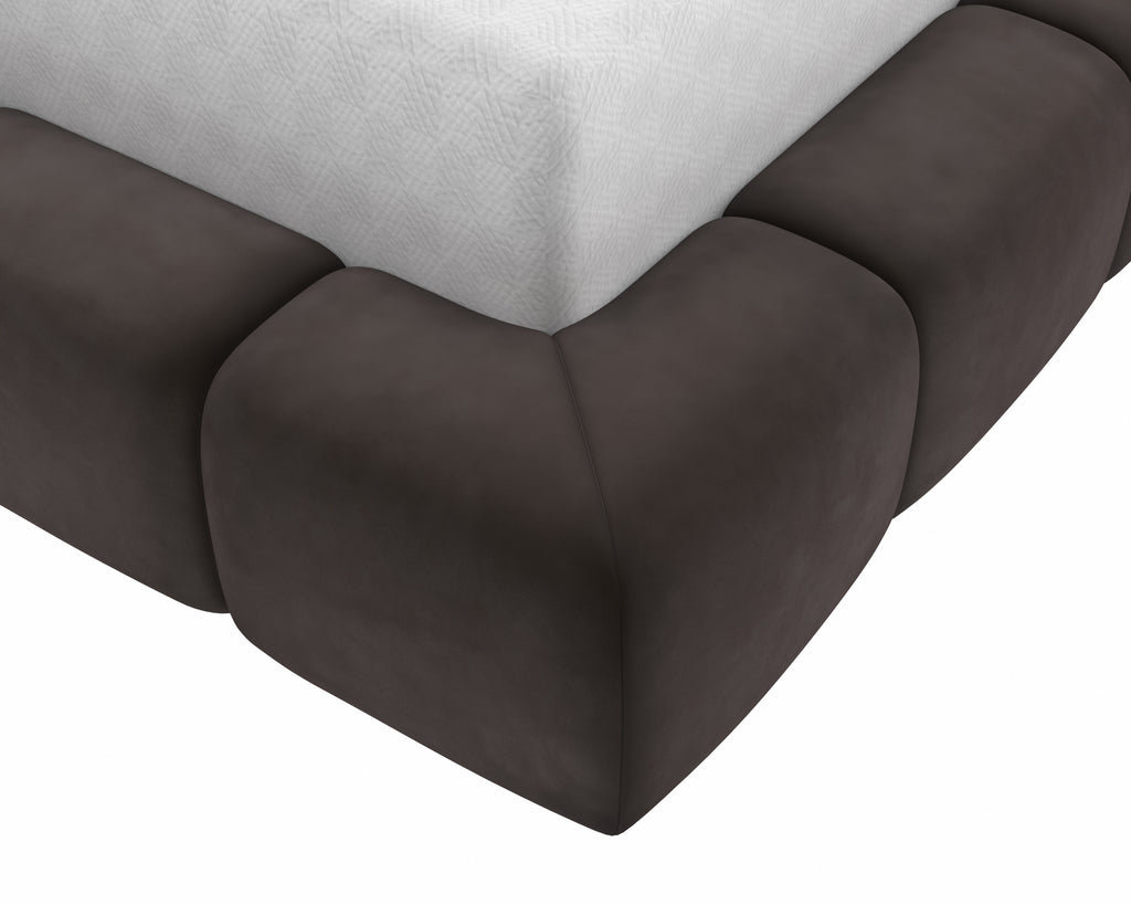 Olena Bed - King - Meg Ash