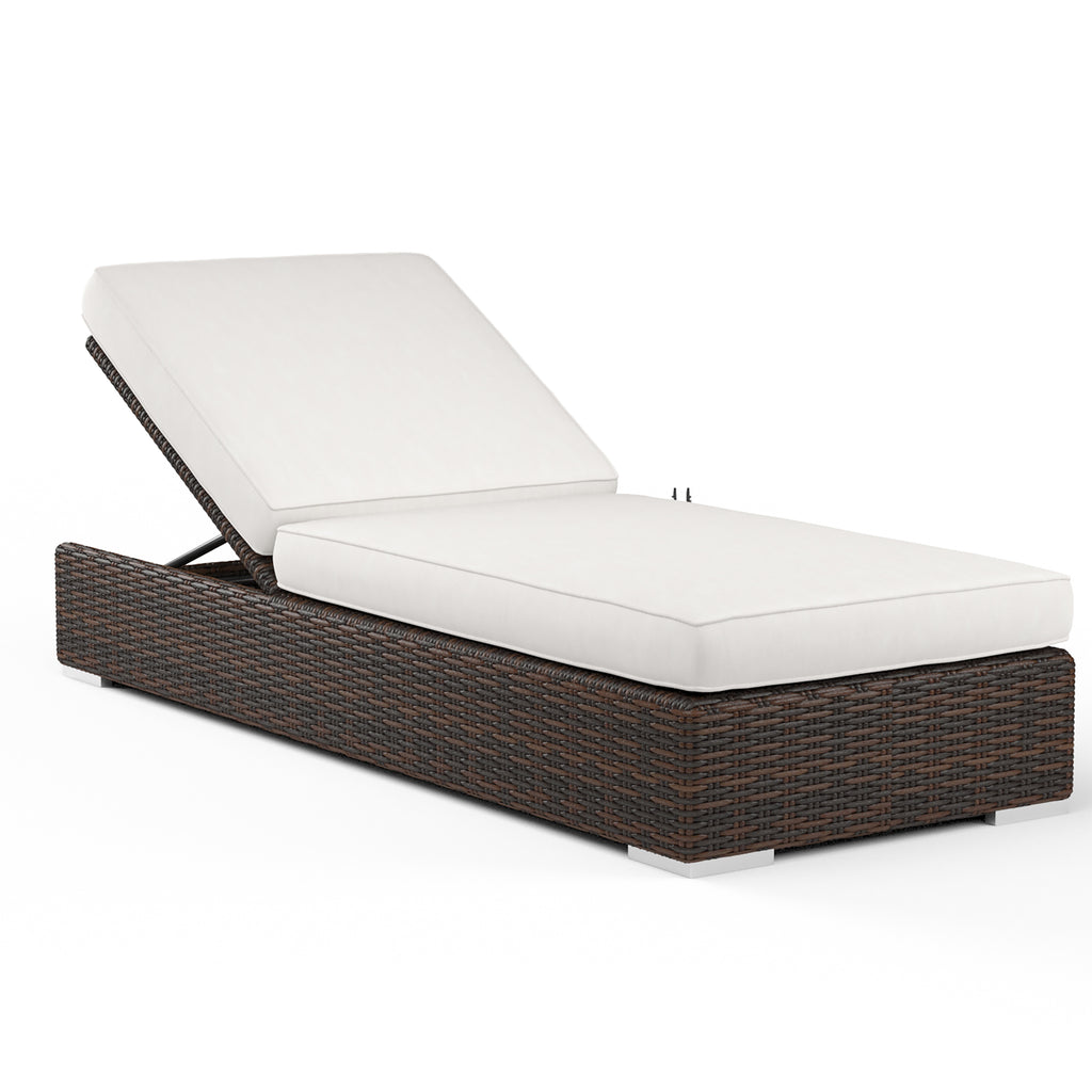 Montecito Adjustable Chaise in Canvas Flax w/ Self Welt