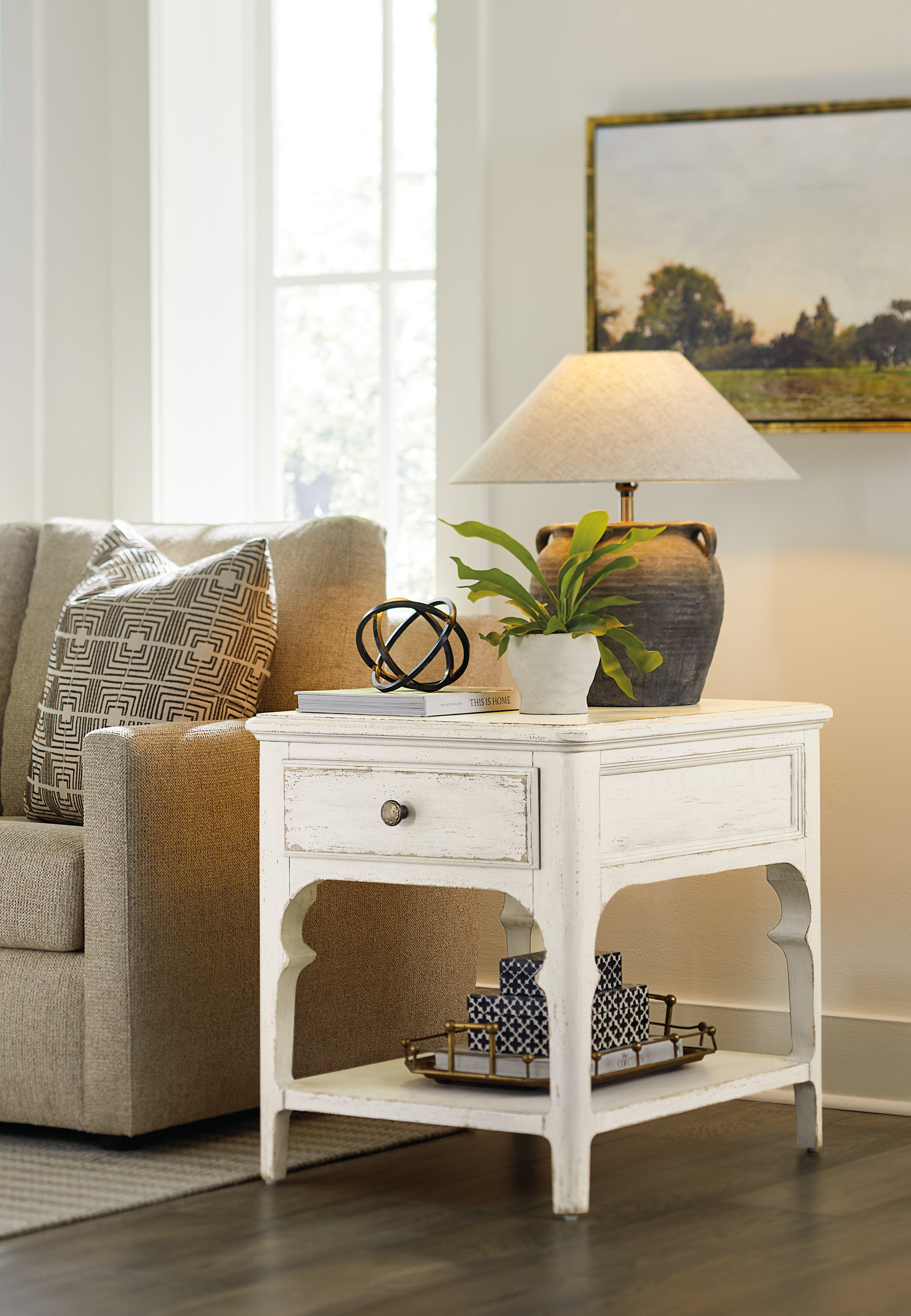 Americana End Table | Cathedral Oak Veneers